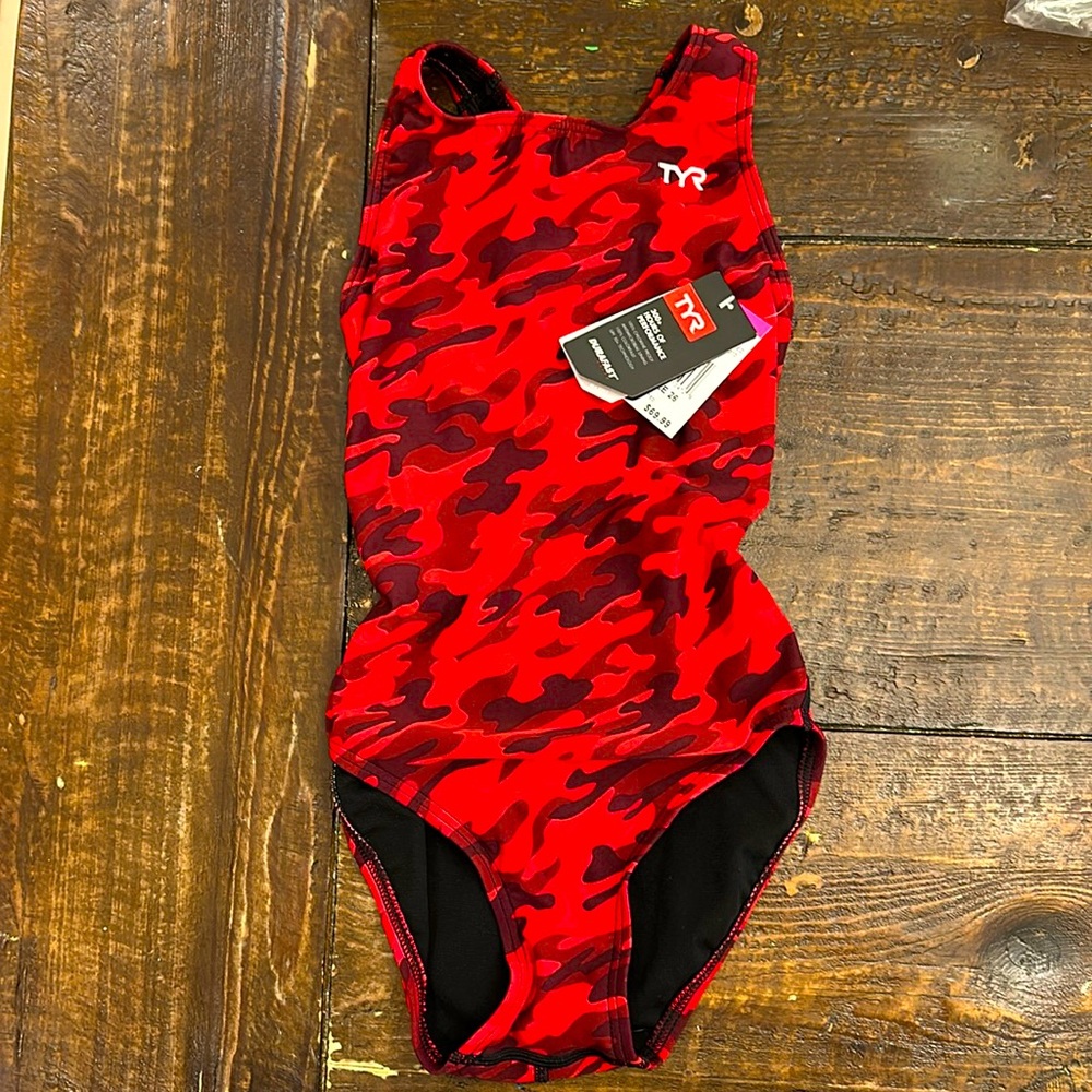 Brand new with tags durafast maxfit TYR girls size 26 one piece bathing suit